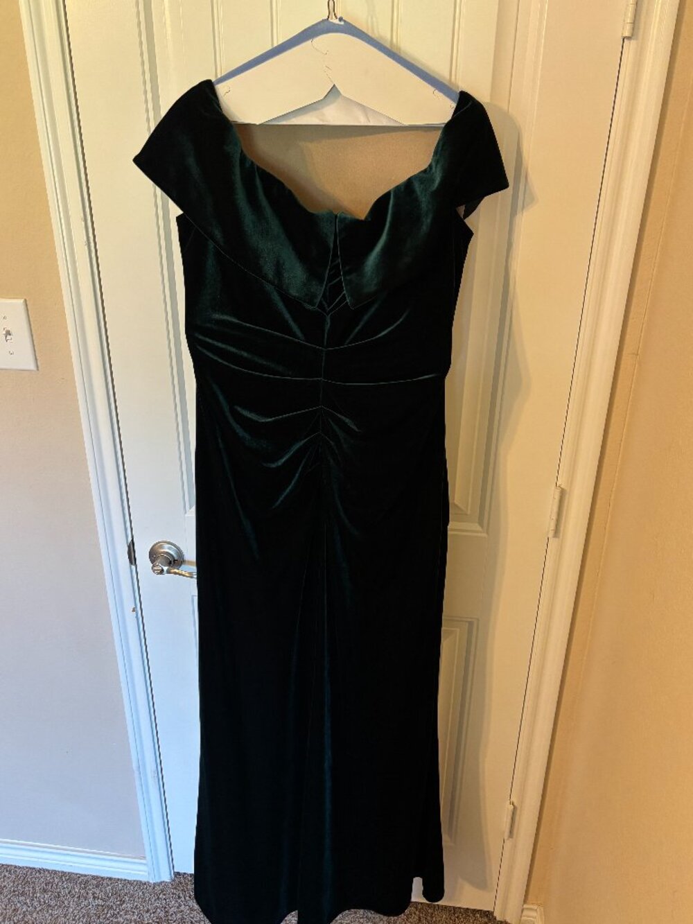 Hunter Green XSCAPE Formal Dress